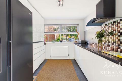 4 bedroom terraced house for sale, Clarkson Close, Nuneaton CV11