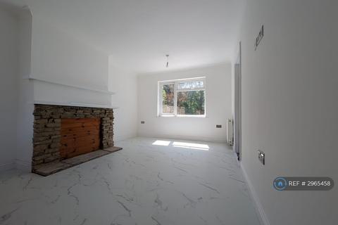 3 bedroom terraced house to rent, Well Road, Barnet, EN5