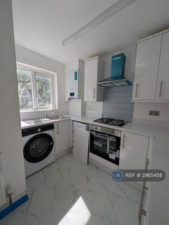 3 bedroom terraced house to rent, Well Road, Barnet, EN5