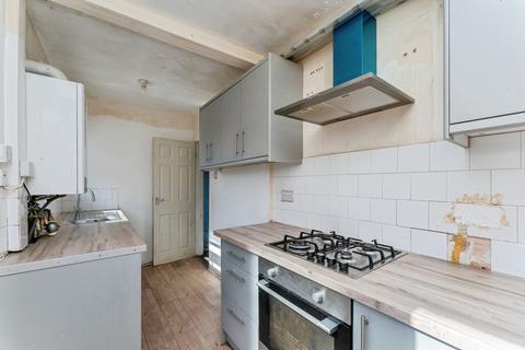 4 bedroom semi-detached house for sale, Ascot Drive, Rhyl, Denbighshire, LL18