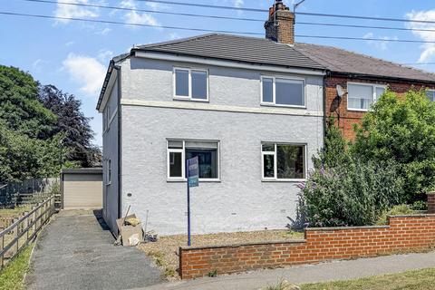 3 bedroom semi-detached house for sale, Hawthorn Avenue, Yeadon, Leeds