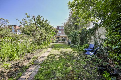 4 bedroom terraced house for sale, Bridge End, Walthamstow, London, E17