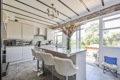 4 bedroom terraced house for sale, Bridge End, Walthamstow, London, E17