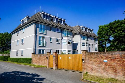 2 bedroom flat for sale, Pine Avenue, Hastings