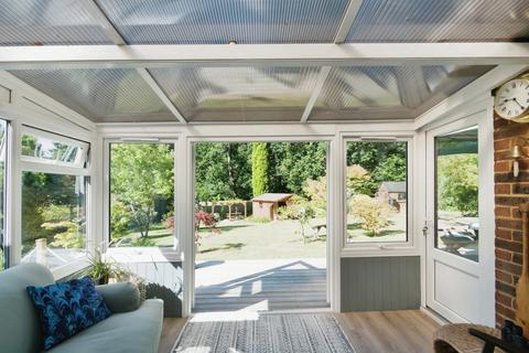 2 bedroom bungalow for sale, Clinch Green Avenue, Bexhill-on-Sea, East Sussex, TN39