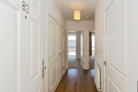 2 bedroom flat for sale, Spring Drive, Trumpington, Cambridge, Cambridgeshire, CB2