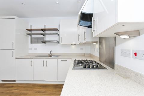 2 bedroom flat for sale, Spring Drive, Trumpington, Cambridge, Cambridgeshire, CB2