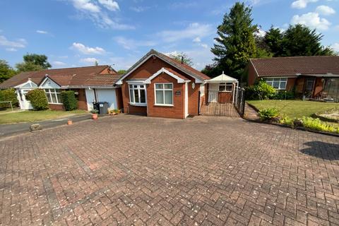 2 bedroom detached bungalow for sale, Gleads Croft, Halesowen B62