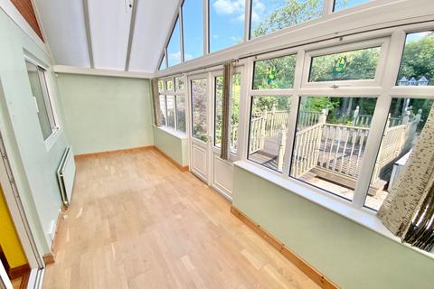 2 bedroom detached bungalow for sale, Gleads Croft, Halesowen B62