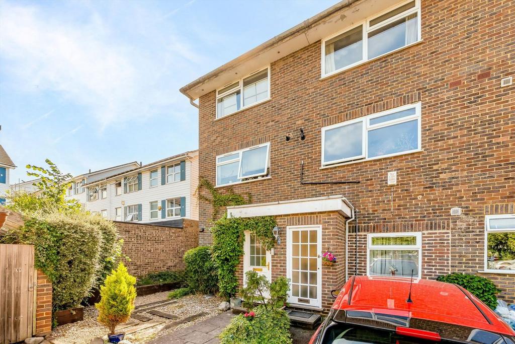 Detached house exterior