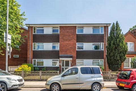 Hillbrow, Surbiton