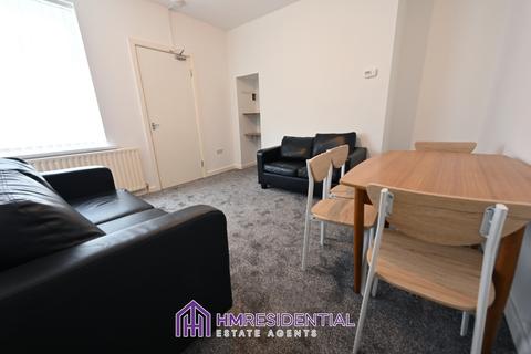 2 bedroom flat to rent, Bilbrough Gardens, Benwell NE4