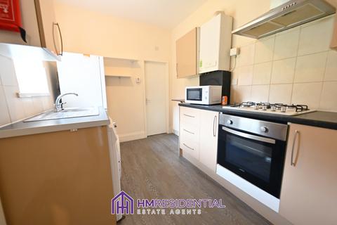 2 bedroom flat to rent, Bilbrough Gardens, Benwell NE4