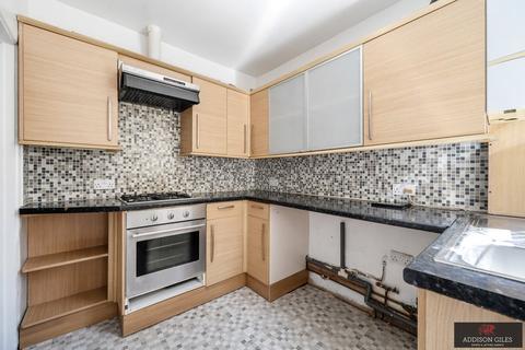 2 bedroom end of terrace house for sale, The Crescent, Slough, Berkshire, SL1