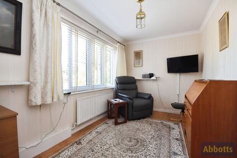4 bedroom detached house for sale, Daws Heath Road, Benfleet, Essex, SS7