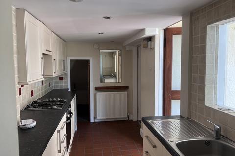 3 bedroom bungalow to rent, Jeanfield Road, Perth, PH1