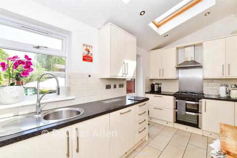 Wansford Road, Woodford Green IG8