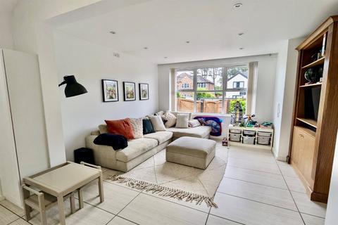 4 bedroom detached house to rent, High Elm Road, Hale Barns, Altrincham