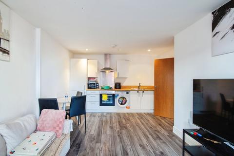 2 bedroom flat for sale, Queen Street, Sheffield, S1