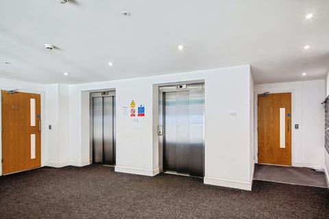 2 bedroom flat for sale, Queen Street, Sheffield, S1