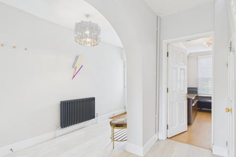 3 bedroom semi-detached house for sale, Cambridge Road, Sawbridgeworth CM21