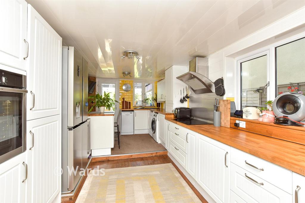 Kingswood Road, Gillingham, Kent – pohled 4