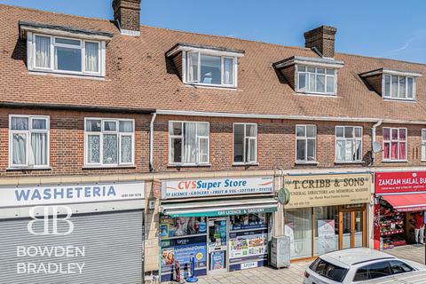 2 bedroom flat for sale, New North Road, Hainault, IG6