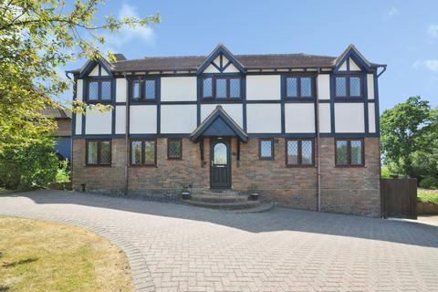 5 bedroom detached house for sale, Weald View, Staplecross, Robertsbridge, TN32