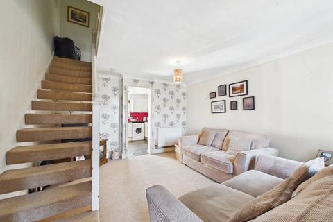 2 bedroom terraced house to rent, Nash Close, Lawford, Manningtree, Essex, CO11