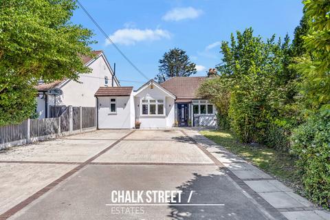 3 bedroom semi-detached bungalow for sale, Front Lane, Upminster, RM14