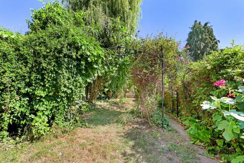 3 bedroom detached house for sale, Princes Road, Buckhurst Hill, IG9
