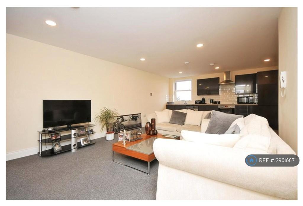 Apartment in Chislehurst - More