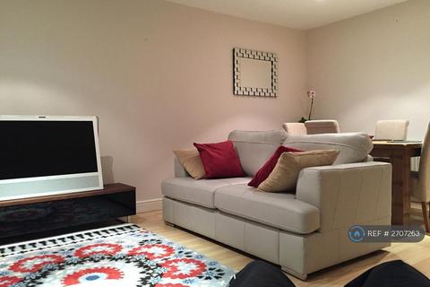 3 bedroom semi-detached house to rent, Forge Place, Borehamwood, WD6