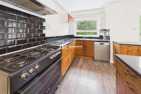 undefined, Farm Road, Edgware