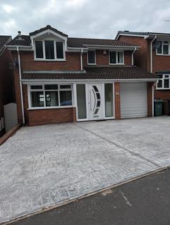 4 bed property for rent in Aintree Way, DUDLEY, DY1