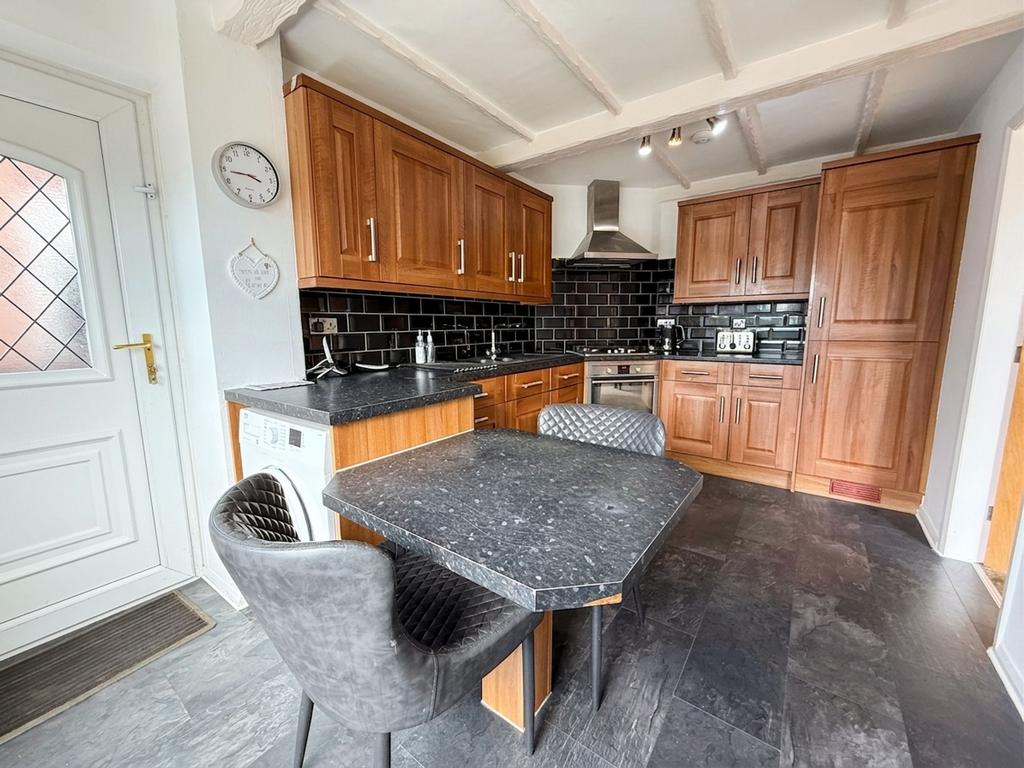House in Rotherham, Brinsworth - More