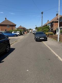 3 bedroom semi-detached house to rent, Fallowfield, LU3 1UN