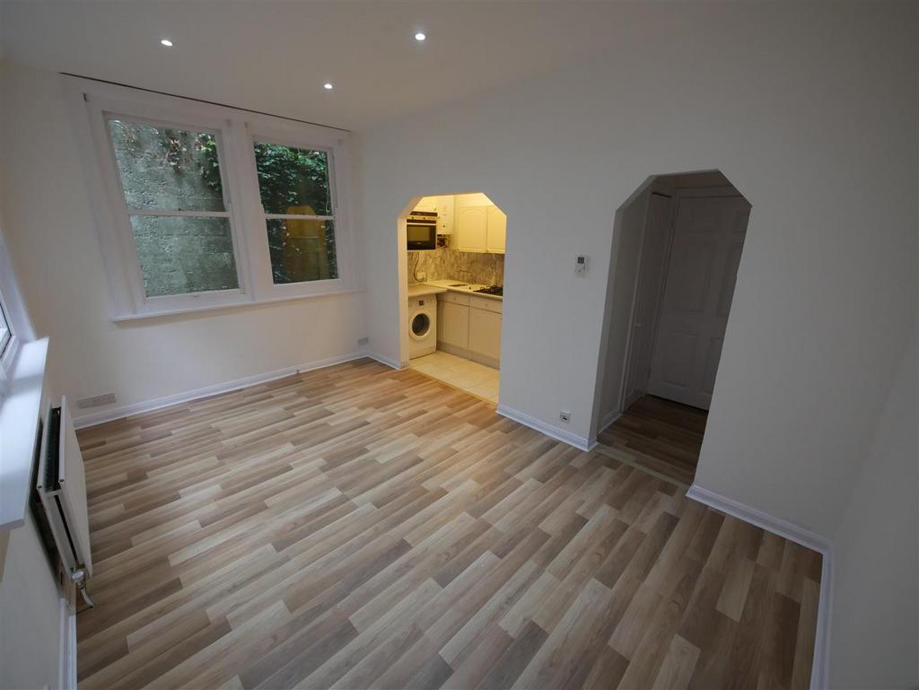 St. Peters Road, Bournemouth - Widok 2