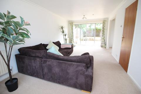 4 bedroom detached house for sale, Auriol Park Road, Worcester Park KT4