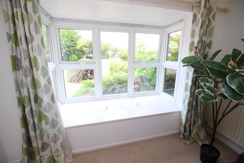 4 bedroom detached house for sale, Auriol Park Road, Worcester Park KT4