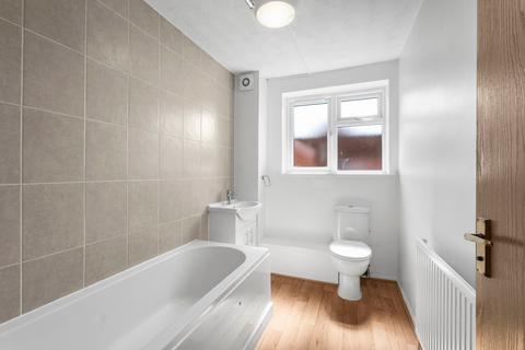 1 bedroom flat for sale, Winch Close, Codicote, SG4