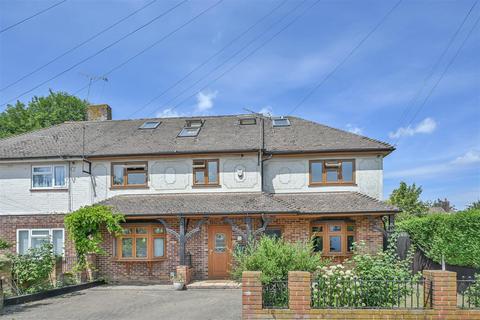 Philip Close, Pilgrims Hatch, Brentwood