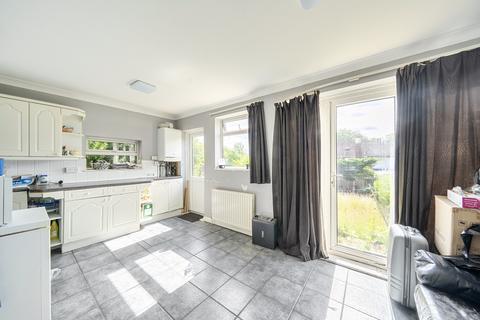 4 bedroom semi-detached house for sale, Thistlecroft Gardens, Stanmore