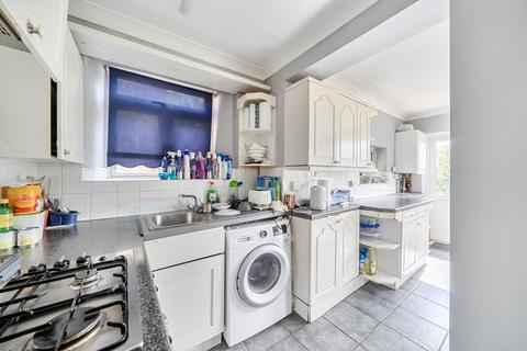 4 bedroom semi-detached house for sale, Thistlecroft Gardens, Stanmore