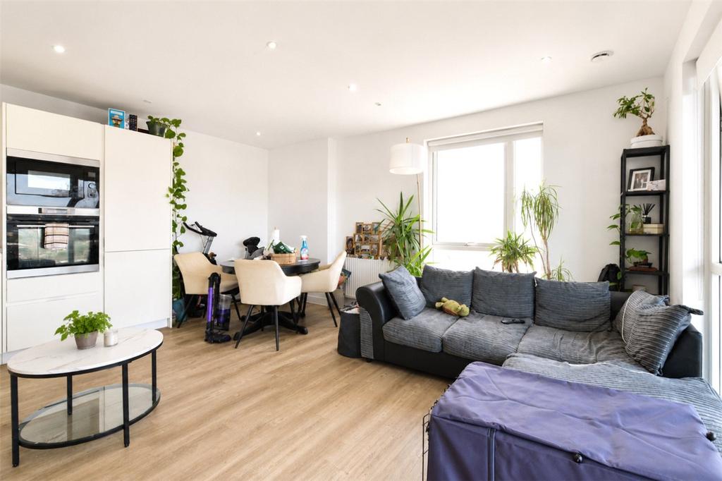 Apartment in London - View 3