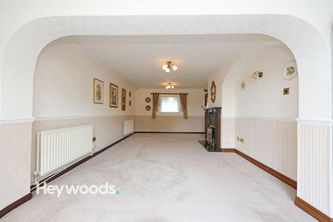 2 bedroom detached bungalow for sale, Ashbourne Drive, Silverdale, Newcastle, ST5