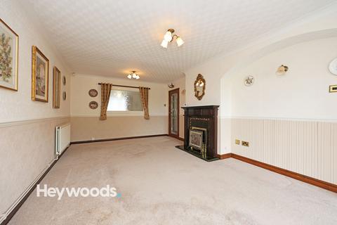2 bedroom detached bungalow for sale, Ashbourne Drive, Silverdale, Newcastle, ST5