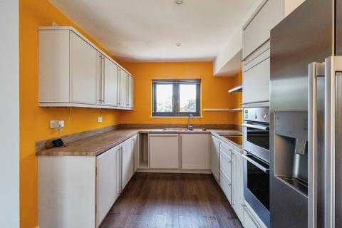 2 bedroom flat for sale, Larke Rise, Didsbury, Manchester, Greater Manchester, M20