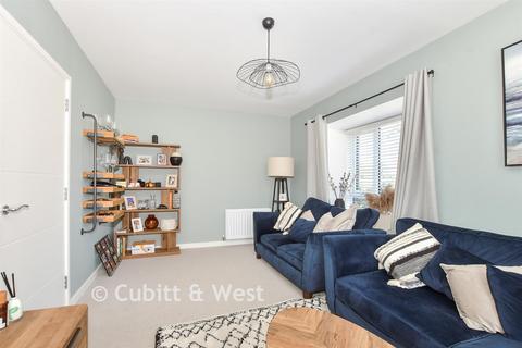 3 bedroom semi-detached house for sale, Summer Barn Place, Crawley RH11