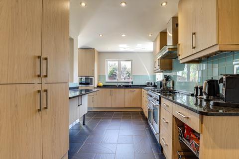 4 bedroom detached house for sale, Suffolk Close, London Colney, St. Albans, AL2